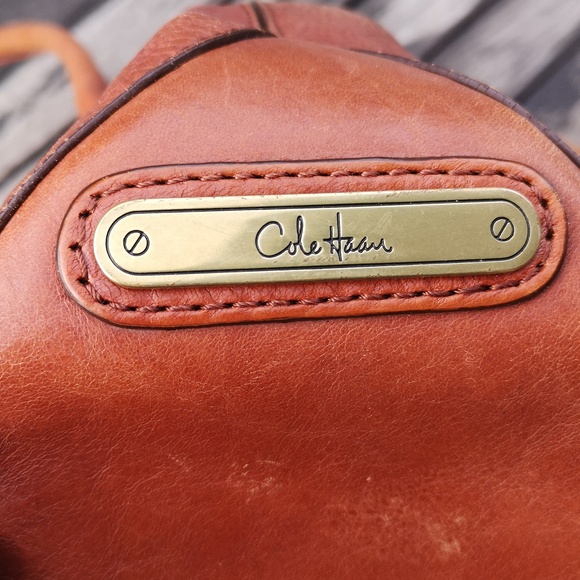 Vintage Cole Haan leather shoulder bag - Picture 9 of 16